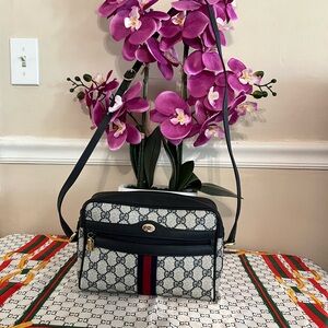 Elegant Black and Gray Designer Shoulder Bag